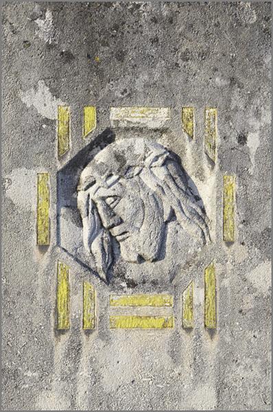 Stèle : détail du motif central