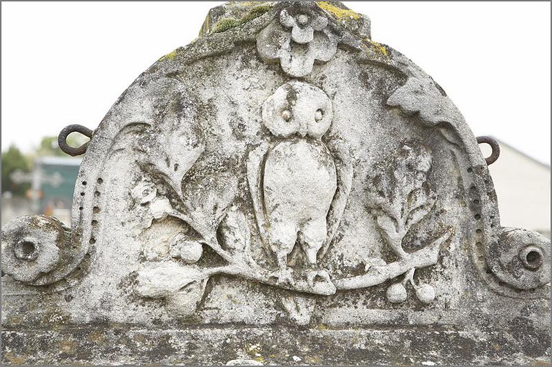 Stèle : détail du motif central