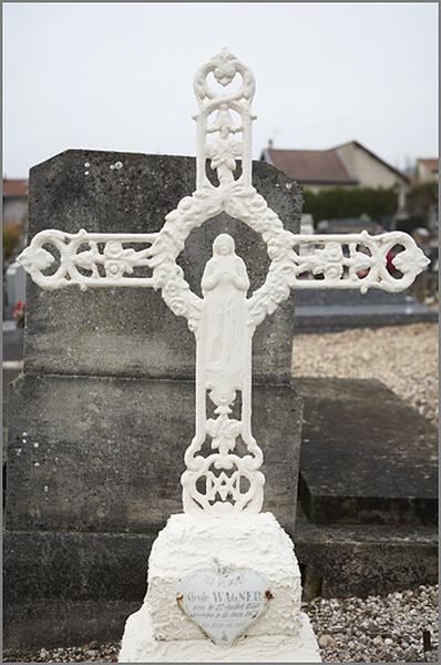 Croix n° 6 (du tombeau de Nicole Wagner, 1 D 25), ensemble face