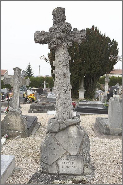 Tombeau de la famille Lorrain