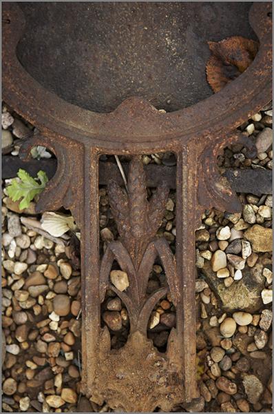Croix n° 16 (du tombeau 3 C 51), détail des motifs de la croisée