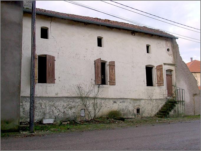 Ferme, élévation antérieure, partie logis, ensemble trois quarts gauche.