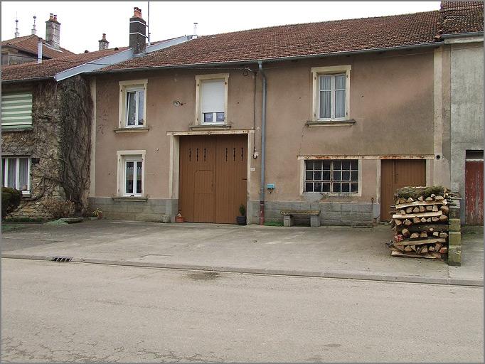 Ferme, élévation antérieure, ensemble face.