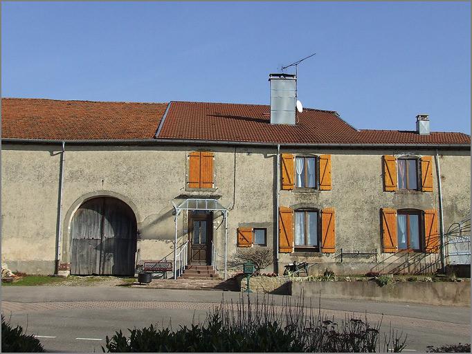 Ferme, élévation antérieure, ensemble face.