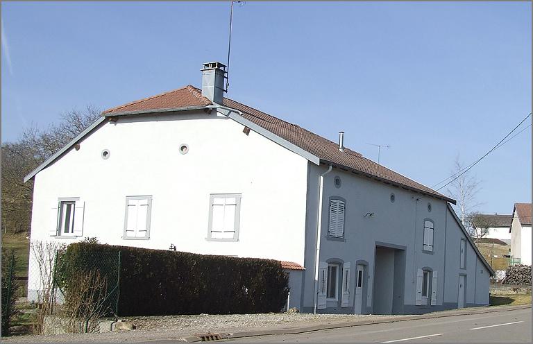 Ferme, élévation antérieure, ensemble trois quarts gauche..