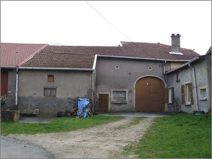 Ferme, élévation antérieure, ensemble face.