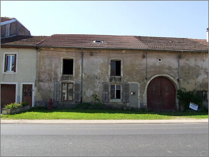 Ferme, élévation antérieure, ensemble face.