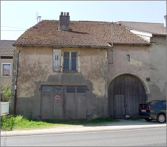 Ferme, élévation antérieure, ensemble face.