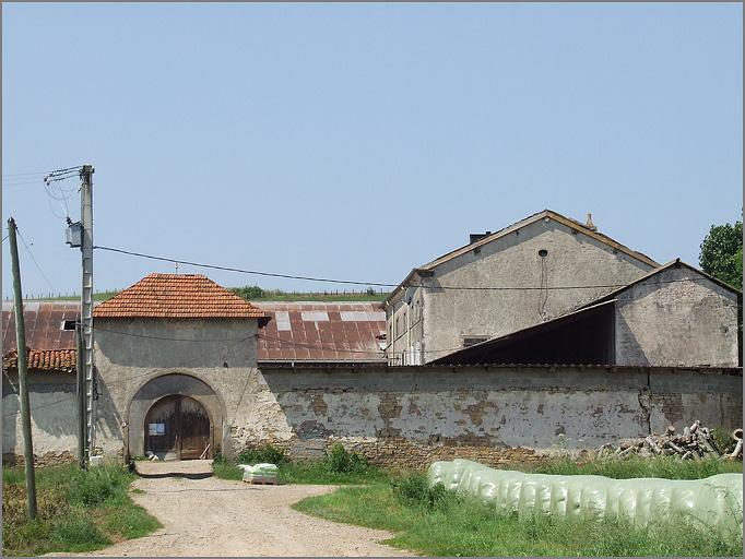Ferme, élévation antérieure, ensemble face.