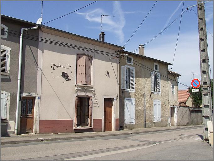 Maison de manouvrier, élévation antérieure, ensemble trois quarts gauche.
