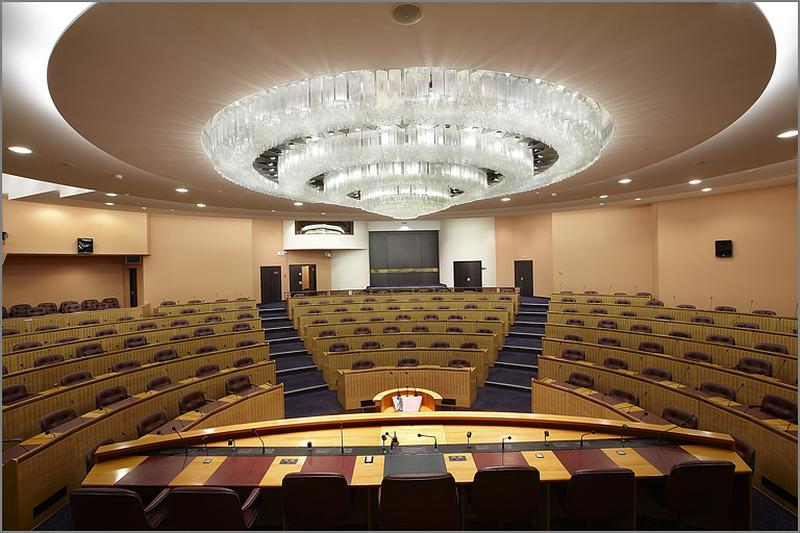 Salle des délibérations, vue depuis la tribune.