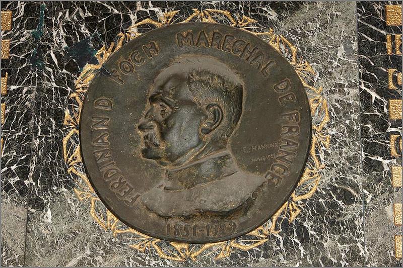 Plaque commémorative du maréchal Foch