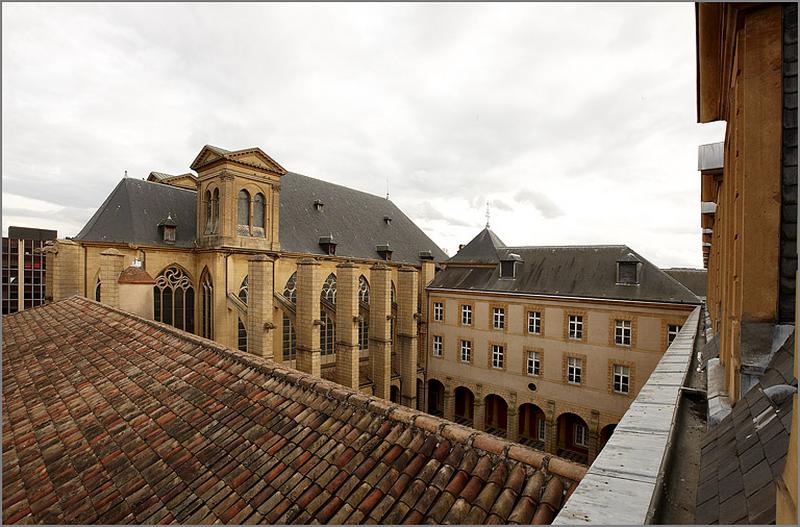 Eglise et corps médian, vue d'ensemble depuis le corps ouest.