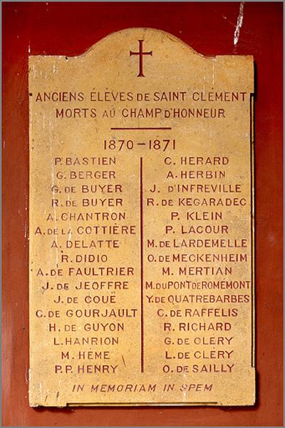 Plaque commémorative n° 1 à la mémoire des élèves de l'ancien collège mort durant la guerre de 1870.