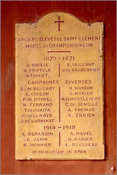 Plaque commémorative n° 2 à la mémoire des élèves de l'ancien collège mort durant les guerres de 1870 et 1914.