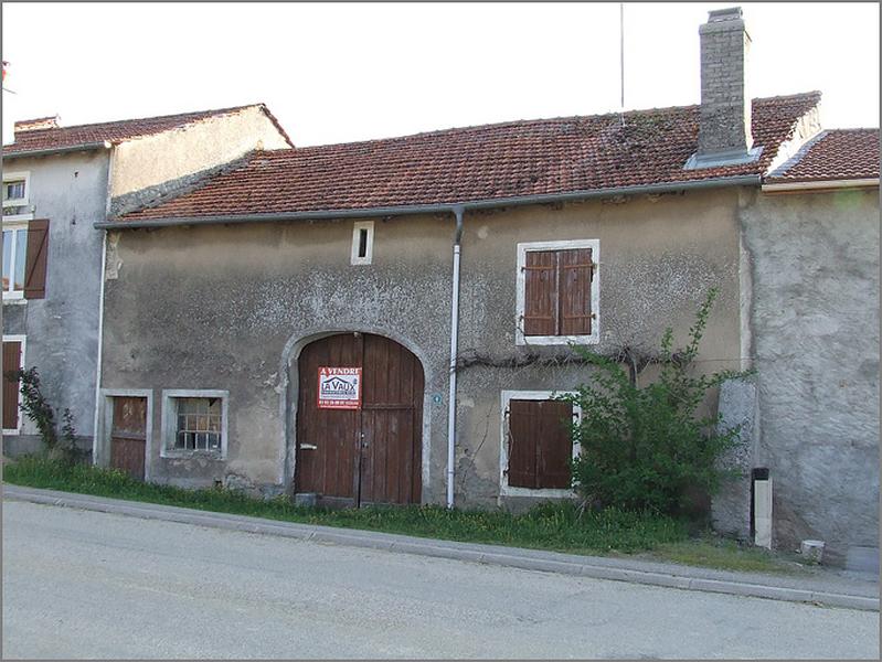Ferme, élévation antérieure, ensemble trois quarts droit.