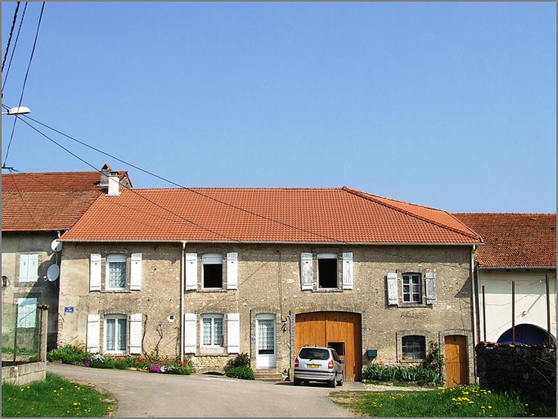 Ferme, élévation antérieure, ensemble face.