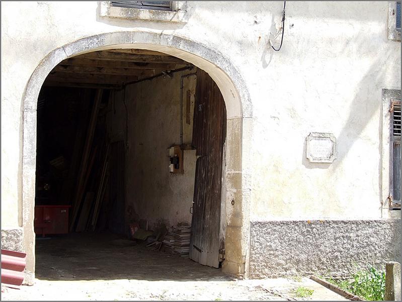 Ferme, élévation antérieure, ensemble trois quarts gauche.