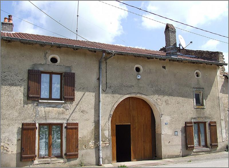 Ferme, élévation antérieure, ensemble trois quarts gauche.