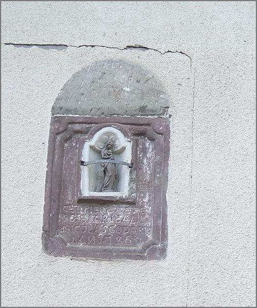 Ferme, élévation antérieure, niche datée 1786, ensemble face.