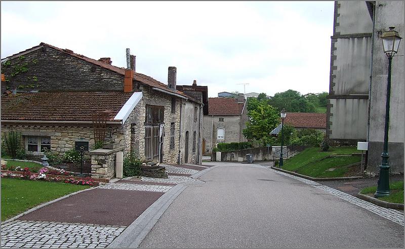 Vue du haut la rue de l'Eglise.