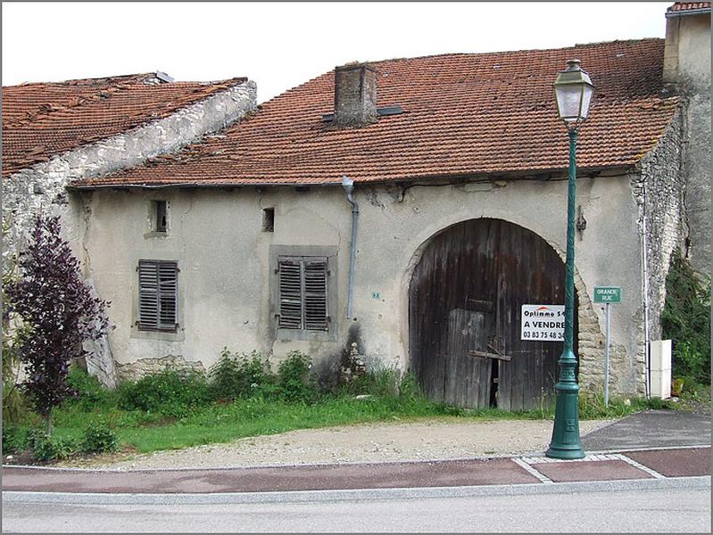 Ferme, élévation antérieure, ensemble trois quarts droit.