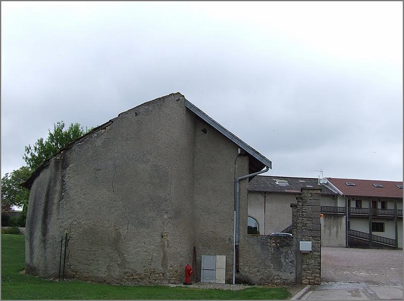 Domaine de Xygney, partie gauche, élévation antérieure, ensemble trois quarts gauche.