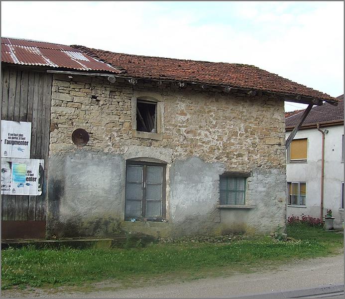 Ferme, élévation antérieure, ensemble trois quarts gauche.