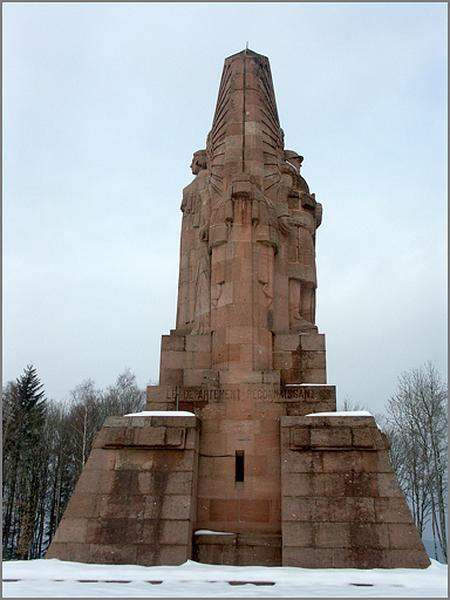 Monument aux morts de la nécropole nationale de la Première guerre mondiale