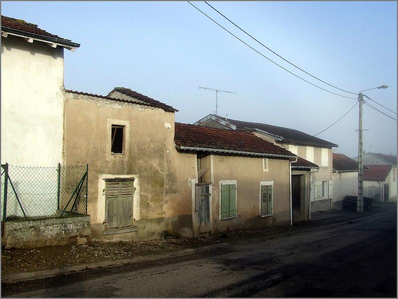 Maison d'ouvrier, élévation antérieure, ensemble trois quarts gauche.