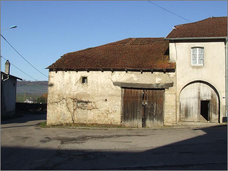Ferme, élévation antérieure, ensemble face.