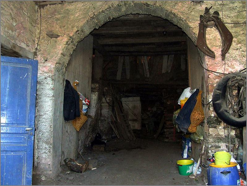Ferme, vue du charri, ensemble face.