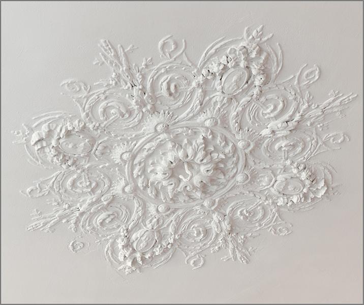 Plafond, détail de la rosace.