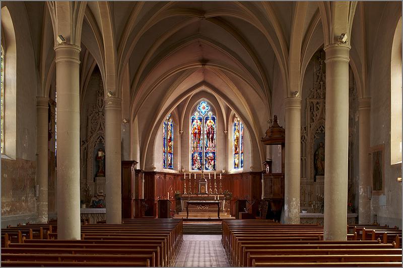 Vue intérieure vers le choeur