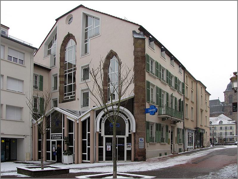 Vue d'ensemble depuis la place Collin (façades nord ouest).