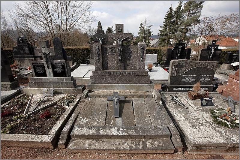 Tombeau de la famille Pillot-Robert (S1 A2 22), ensemble