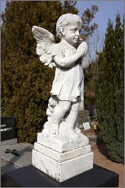 Tombeau de la famille Christner (S1 A1 32), détail : ange