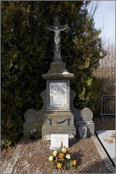 Tombeau de la famille Mühr-Kiehn (S1 A3 29), ensemble