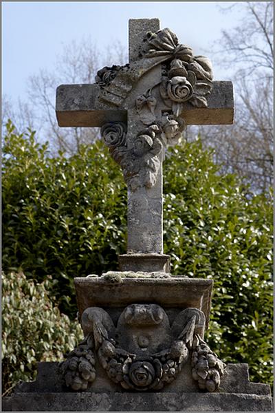 Tombeau de la famille Robert-Jungmann