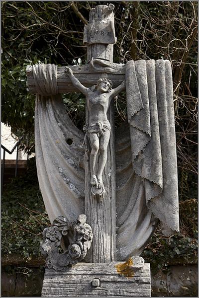 Croix, face