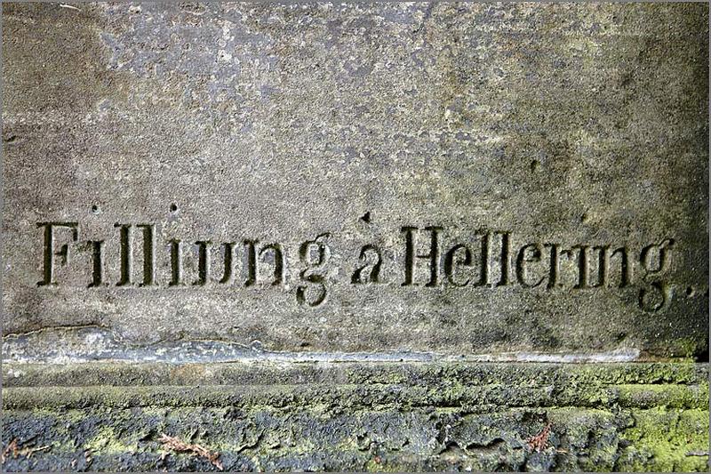Tombeau de la famille Sabrou (S7 A1 23), détail : inscription