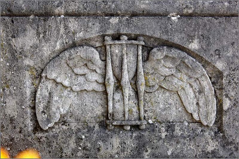 Socle, détail