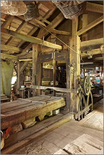Scierie d'Erival, intérieur de la halle, haut-fer.