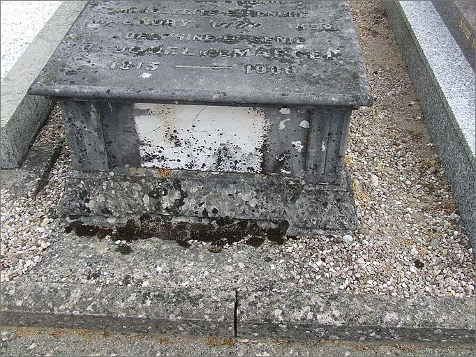 Tombeau (n°35), type 3, détail, ensemble face.