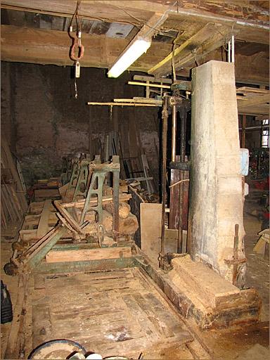Scierie du Moulin, scie de côté.