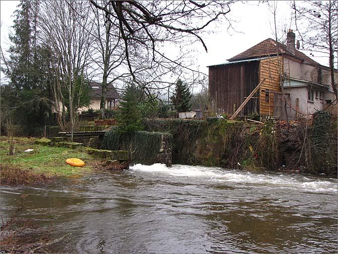 Scierie communale de la Trouche, vue des aménagements hydrauliques.