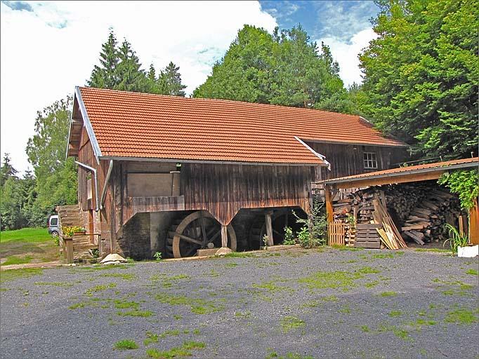 Scierie des Creussenieuls, élévation postérieure.