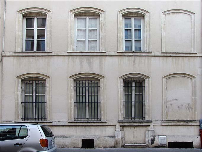 Maison ; bâtiment conventuel de dominicains