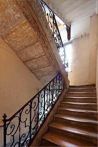 Escalier, volées 1 et 2.