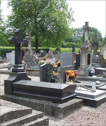 Tombeau de type 3, ensemble trois quarts gauche.
